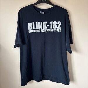 Gildan Men’s Blink 182 Heavy Cotton Black Graphic Tee